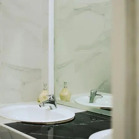 Apartament Maestosa Casa In Centro Neapol