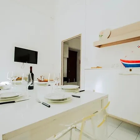 Apartament Maestosa Casa In Centro Neapol